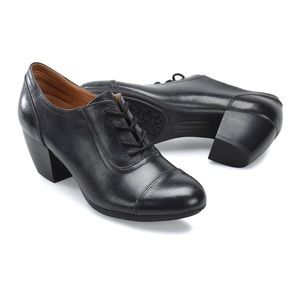 Comfortiva black Angelique heeled oxfords